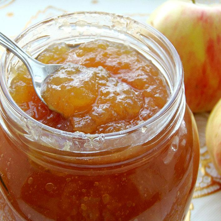 Яблочное повидло на зиму рецепт самый простой. Яблочное повидло. Повидло из яблок на зиму. Яблочное варенье. Джем из яблок.