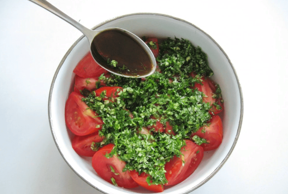 Много вкусных рецептов помидоров по-корейски для любителей остреньких закаток