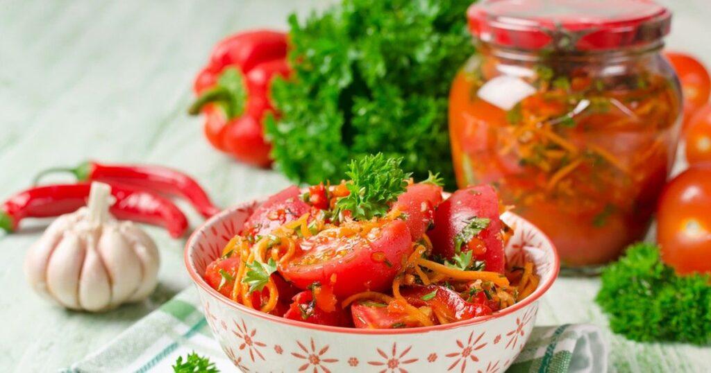 Много вкусных рецептов помидоров по-корейски для любителей остреньких закаток