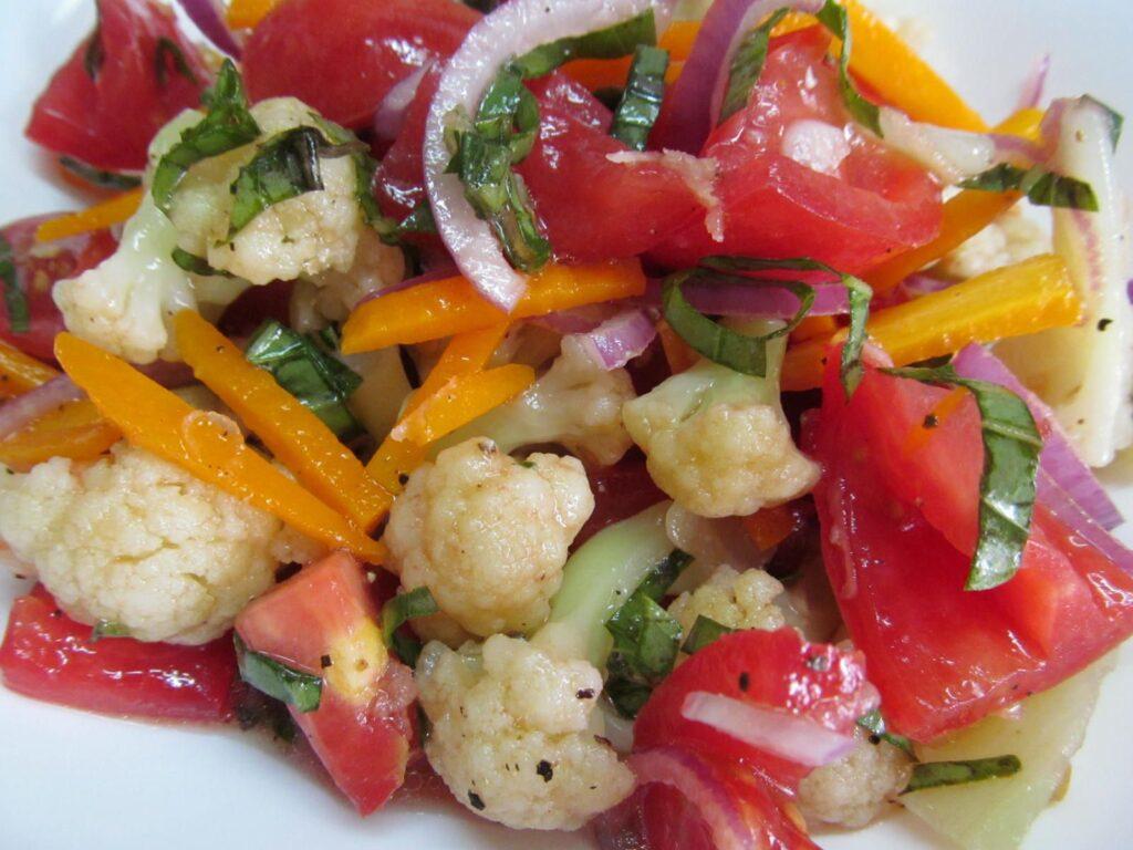 Очень вкусные рецепты салатов из цветной капусты