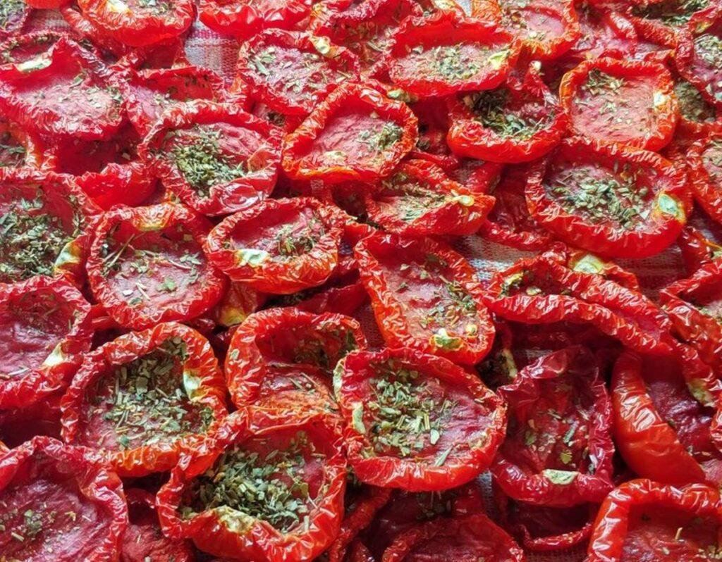 Вяленые помидоры в сушилке для овощей полезные и вкусные рецепты на зиму