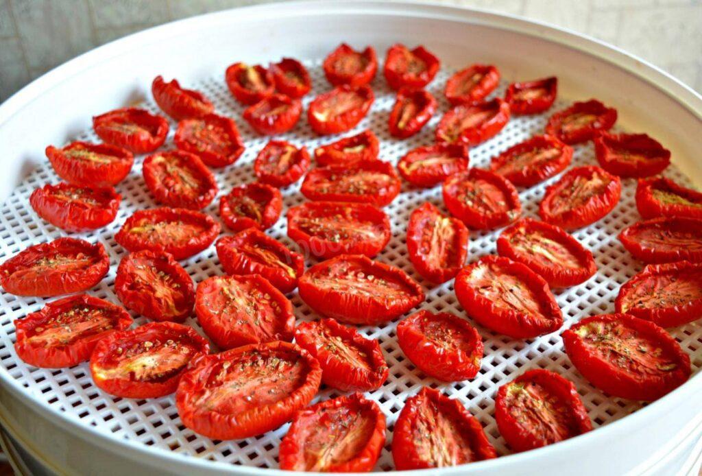 Вяленые помидоры в сушилке для овощей полезные и вкусные рецепты на зиму